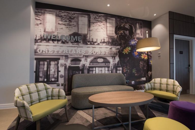 Hampton by Hilton Edinburgh West End lobby 768x512