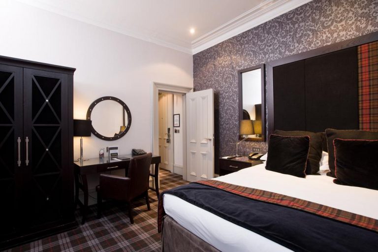 Malmaison Aberdeen room 2 768x512