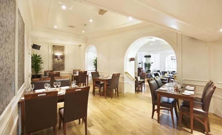 Mercure Aberdeen Caledonian Hotel Dining area 768x468
