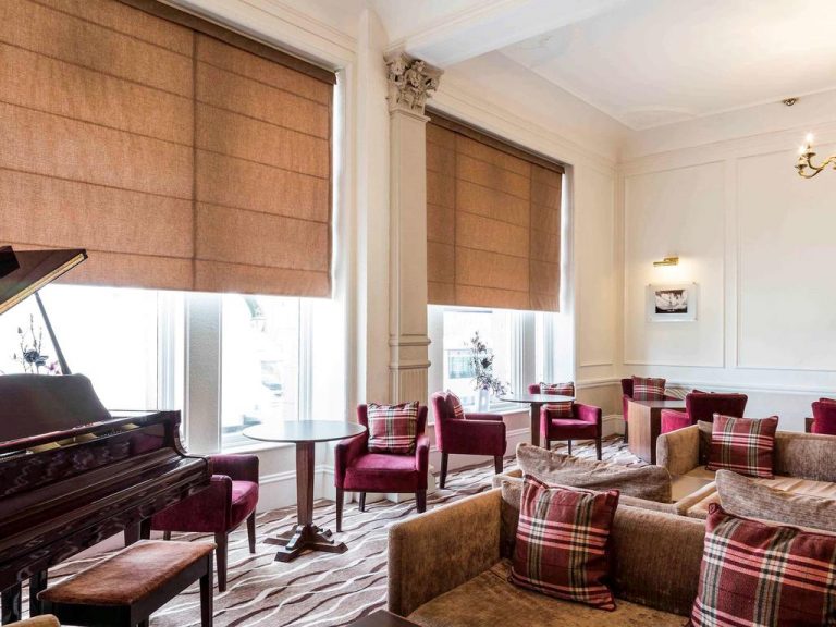 Mercure Aberdeen Caledonian Hotel lounge 768x576
