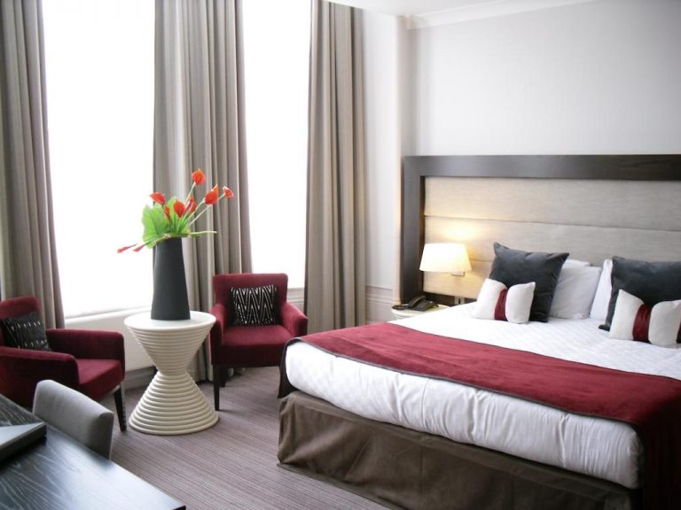 Mercure Aberdeen Caledonian Hotel room 768x576