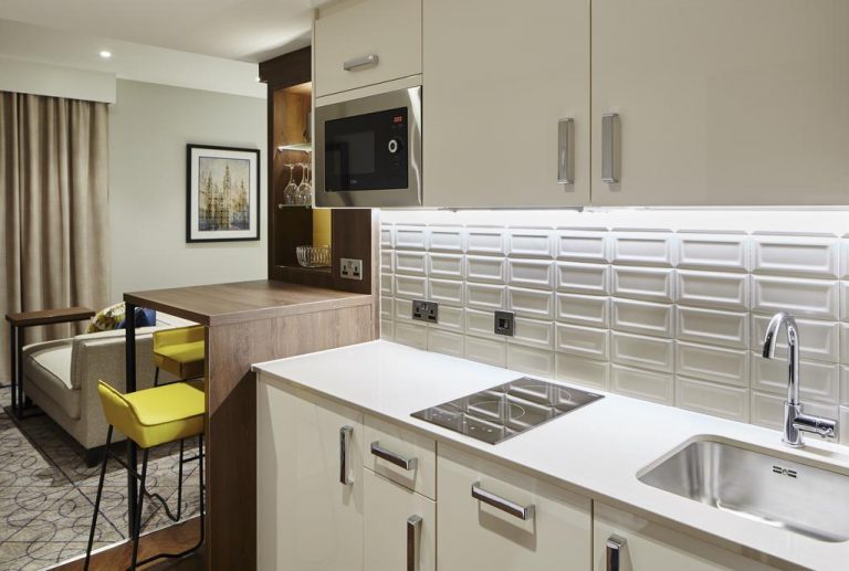 Residence Inn by Marriott Aberdeen room2 768x517