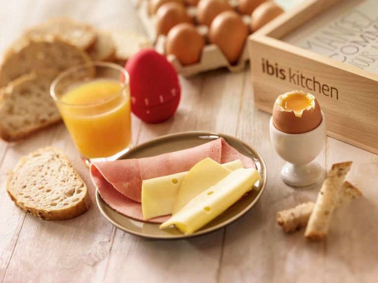 ibis Edinburgh Centre Royal Mile – Hunter Square breakfast 768x576